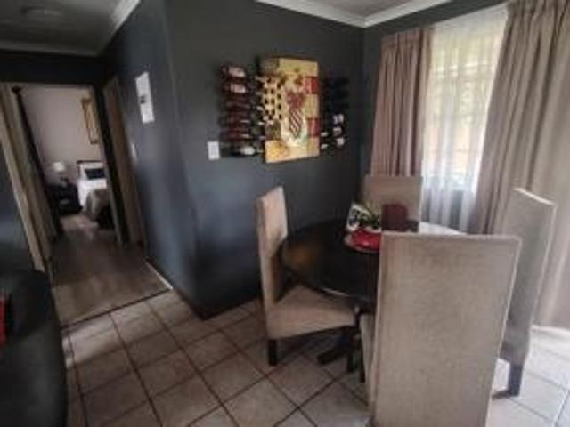 2 Bedroom Townhouse For Sale in Witfield