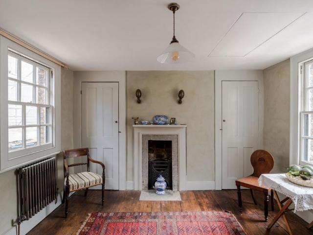 2 bedroom townhouse for sale