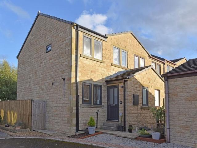2 bedroom townhouse for sale