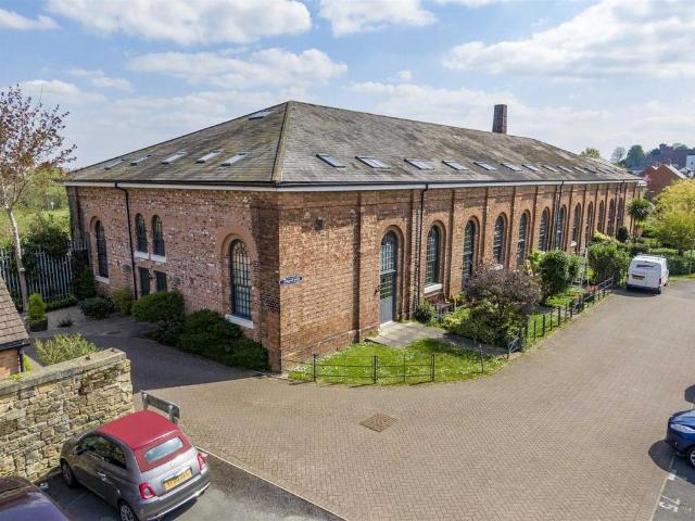 2 bedroom townhouse for sale