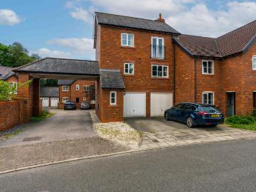 2 bedroom townhouse for sale