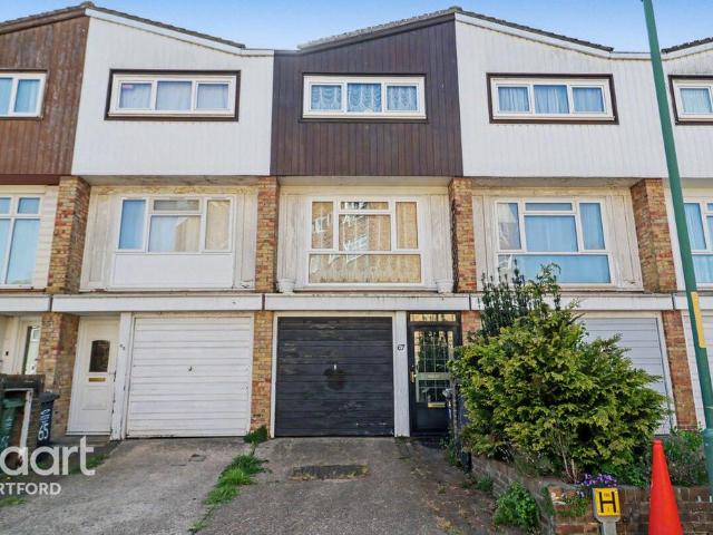 2 bedroom townhouse for sale