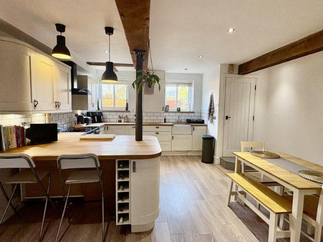 2 bedroom townhouse for sale