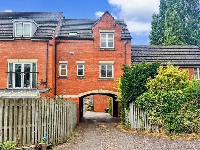 2 bedroom townhouse for sale