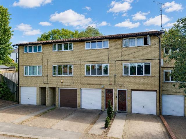 2 bedroom townhouse for sale
