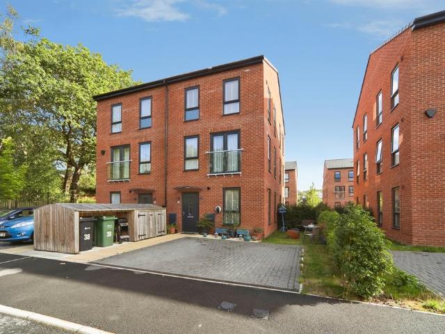 2 bedroom townhouse for sale