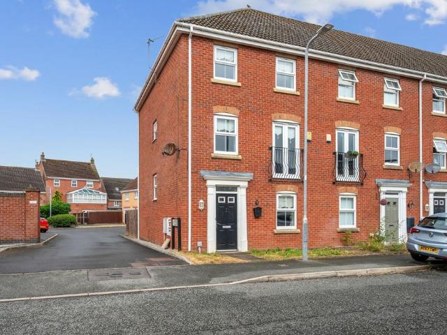 2 bedroom townhouse for sale