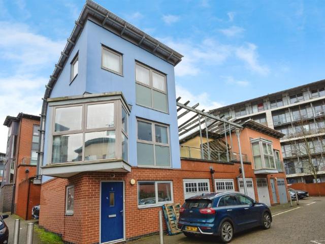 2 bedroom townhouse for sale