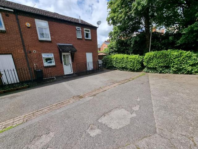 2 bedroom townhouse for sale