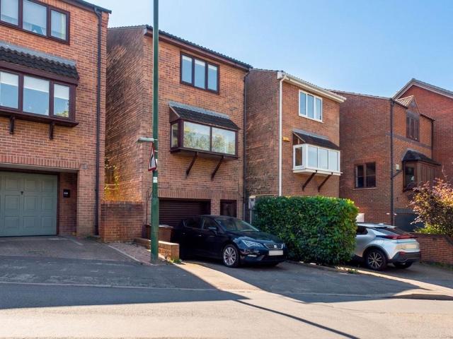 2 bedroom townhouse for sale