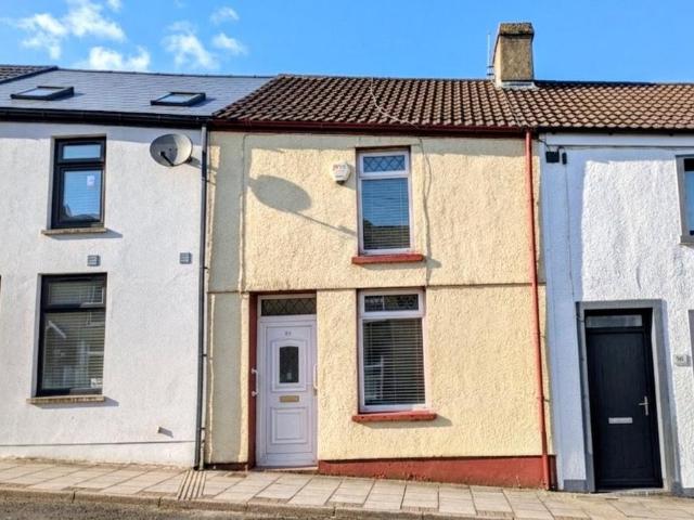 2 bedroom townhouse for sale