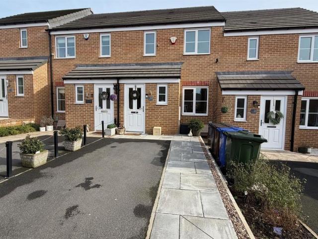 2 bedroom townhouse for sale