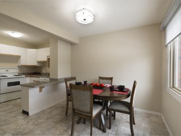2 Bedroom Townhouse Fort Saskatchewan AB LS92535036