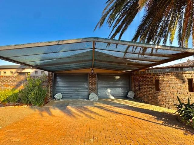 2 Bedroom townhouse freehold to rent in Evander, Secunda