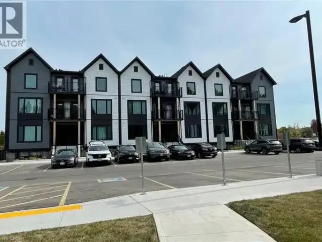 2 Bedroom Townhouse Guelph ON 104362843
