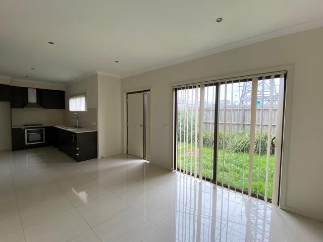 2 Bedroom Townhouse Get In Quick!