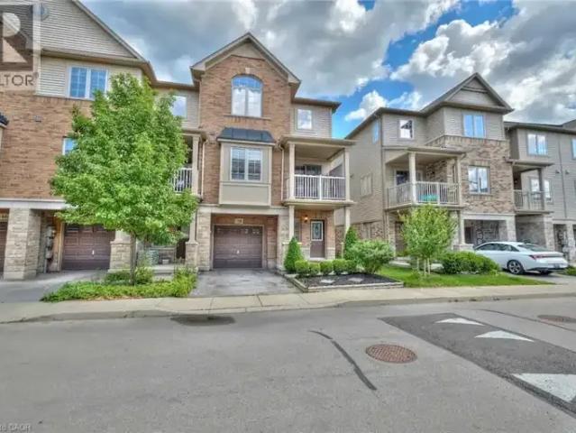 2 Bedroom Townhouse Grimsby ON 104941048