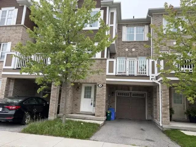 2 Bedroom Townhouse Hamilton ON 103487392