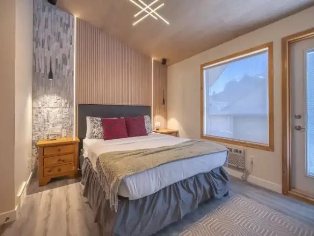 2 Bedroom Townhouse Harvie Heights AB LS104985557