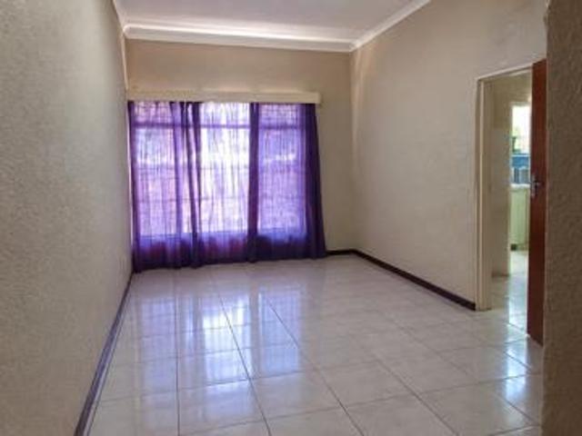 2 Bedroom Townhouse in Meiringspark