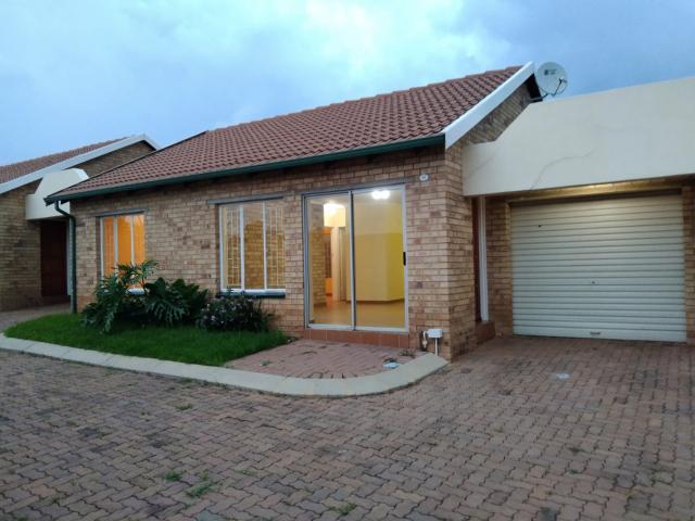 2 Bedroom Townhouse in Agavia