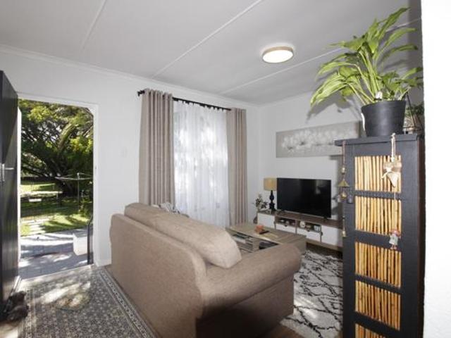2 Bedroom Townhouse in Aston Bay
