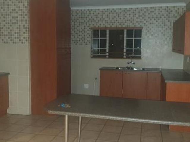 2 Bedroom Townhouse in Bendor
