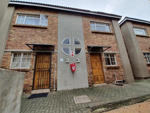 2 Bedroom Townhouse in Birchleigh