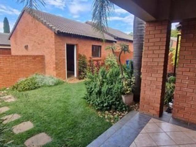 2 Bedroom Townhouse in Boardwalk Meander