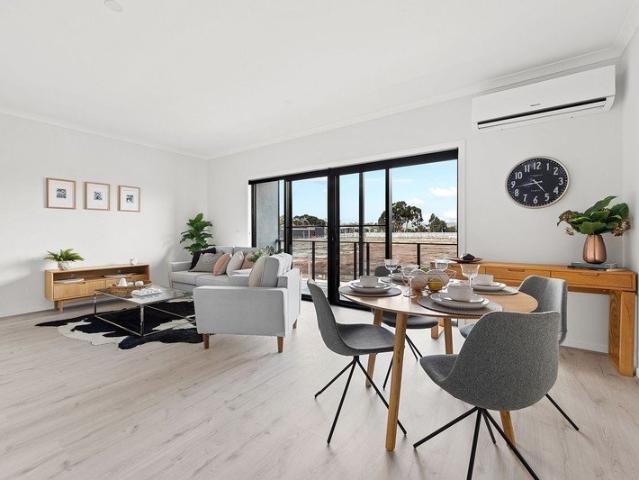 2 Bedroom Townhouse in Broadmeadows