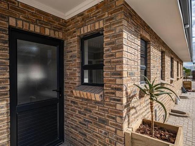 2 Bedroom Townhouse in C Place