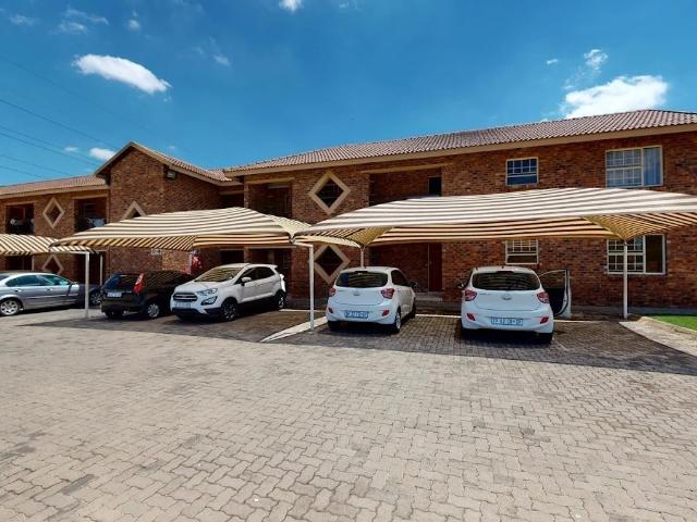 1 Bedroom Townhouse in Crystal Park