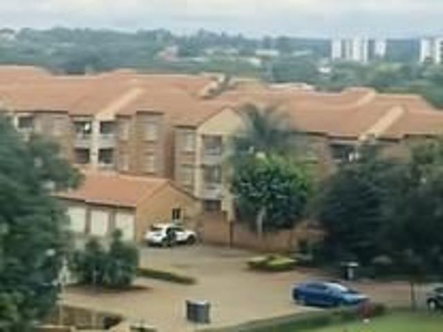 2 Bedroom Townhouse in Die Hoewes