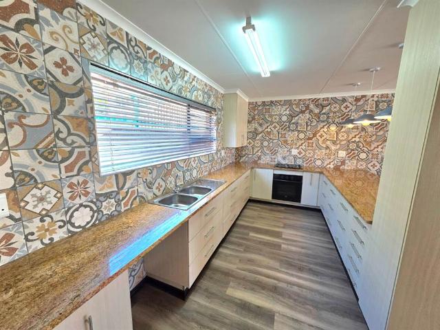 2 Bedroom Townhouse in Eureka