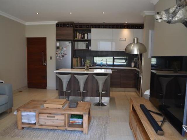 2 Bedroom Townhouse in Glen Eagles Estate