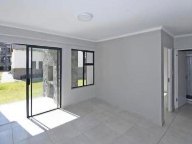 2 Bedroom Townhouse in Glen Marais