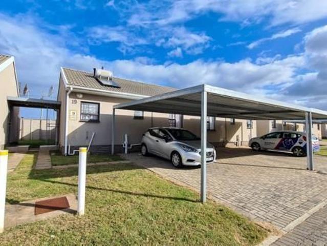 2 Bedroom Townhouse in Gonubie