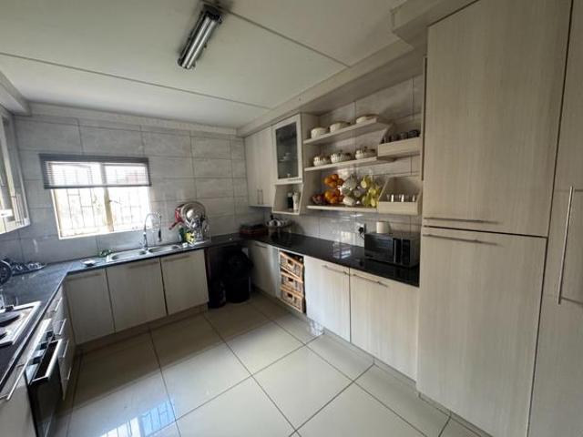 2 Bedroom Townhouse in Grobler Park