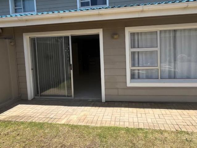 2 Bedroom Townhouse in Hartenbos