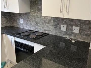 2 Bedroom Townhouse in Helderkruin