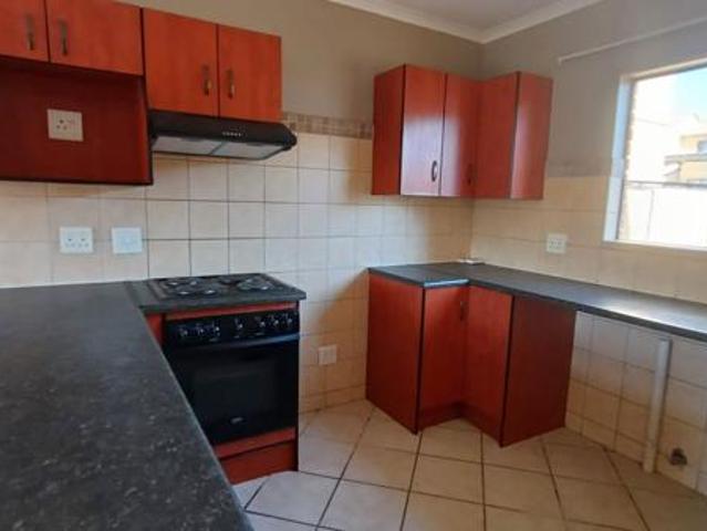 2 Bedroom Townhouse in Hillside