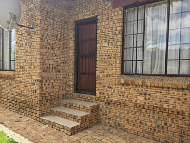2 Bedroom Townhouse in Honeydew