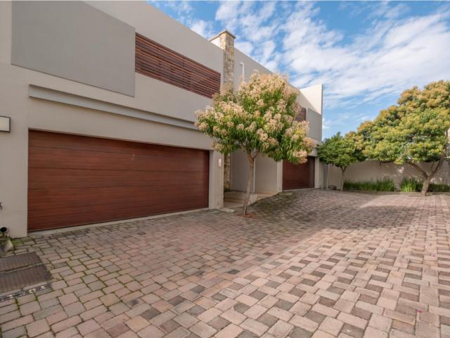 2 Bedroom Townhouse in Illovo