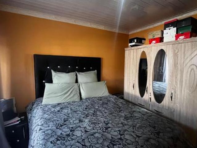 1 Bedroom House in Kamagugu