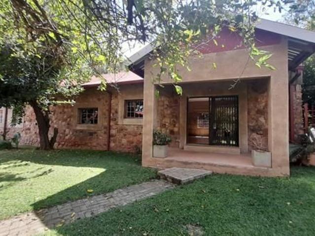 2 Bedroom Townhouse in Kameeldrift East