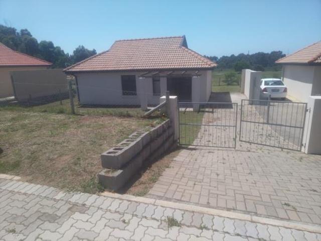 2 Bedroom Townhouse in Kidds Beach