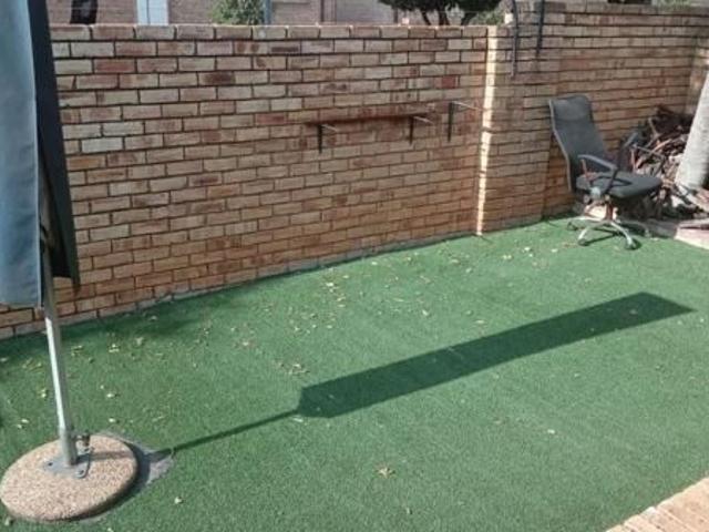 2 Bedroom Townhouse in Kosmosdal