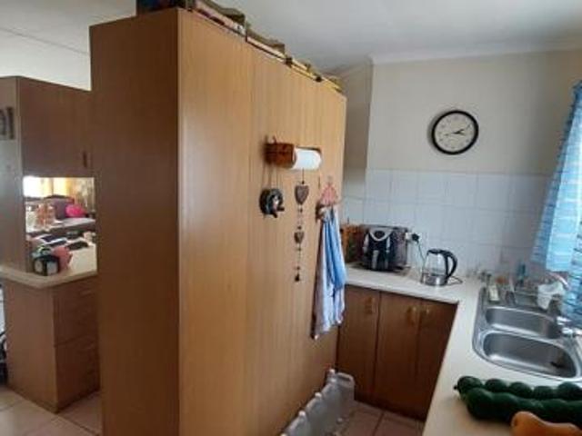 2 Bedroom Townhouse in Langenhoven Park