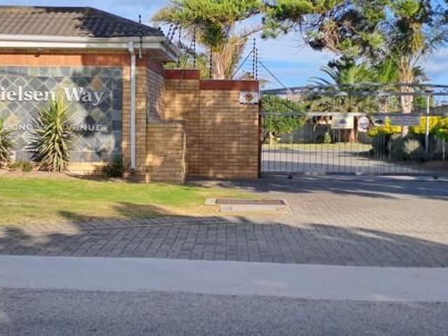 2 Bedroom Townhouse in Lorraine