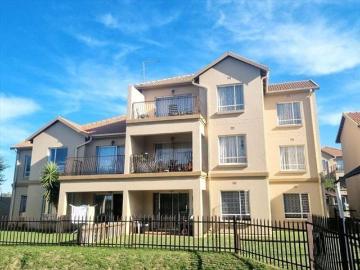 2 Bedroom Townhouse in Pomona